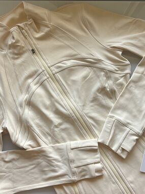 ***SOLD***Lululemon Define Jacket in Buttercream